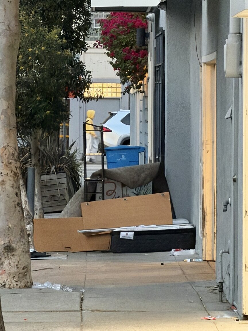 Photo attached to case 202000245178